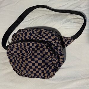 Baggu Trippy Gingham indigo fanny pack